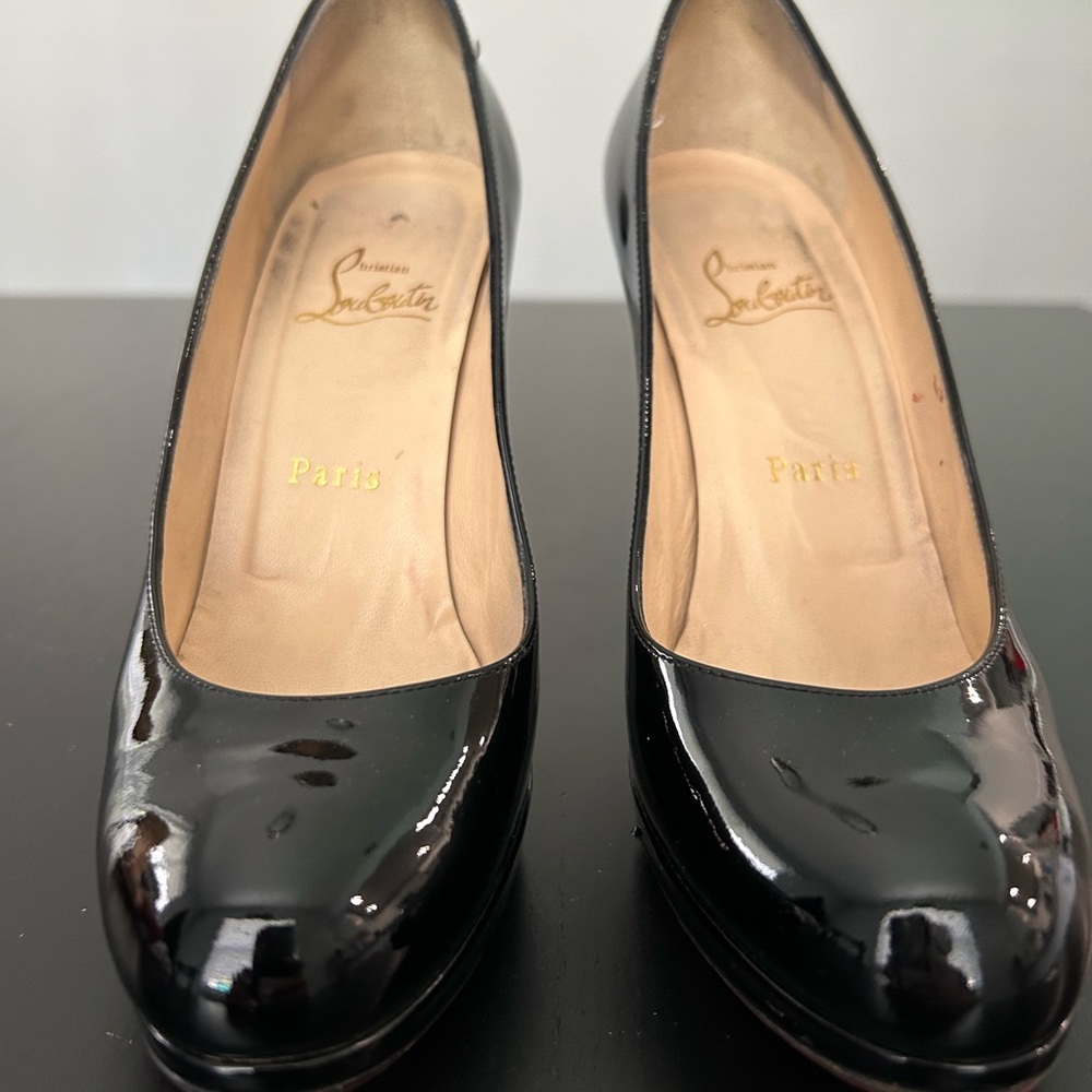 Christian Louboutin women’s heels black